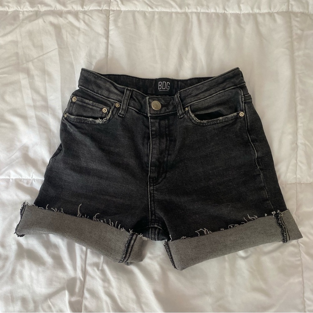 BDG BLACK DENIM SHORTS